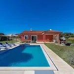 Kata Villa Rebici
