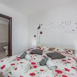 Kata Villa Rebici