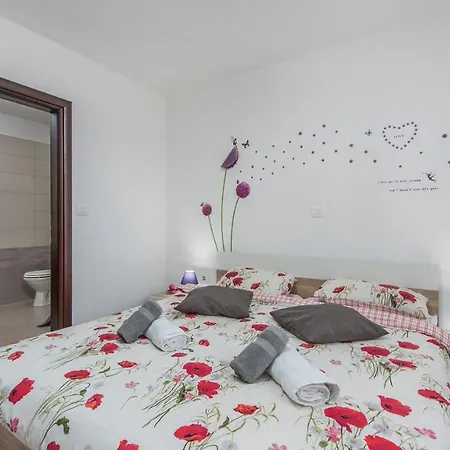 Kata فيلة Rebici